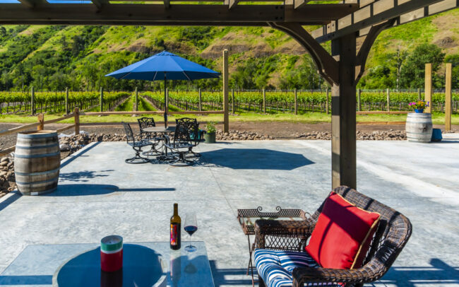 Best outdoor wine tasting in Oregon and Washington
